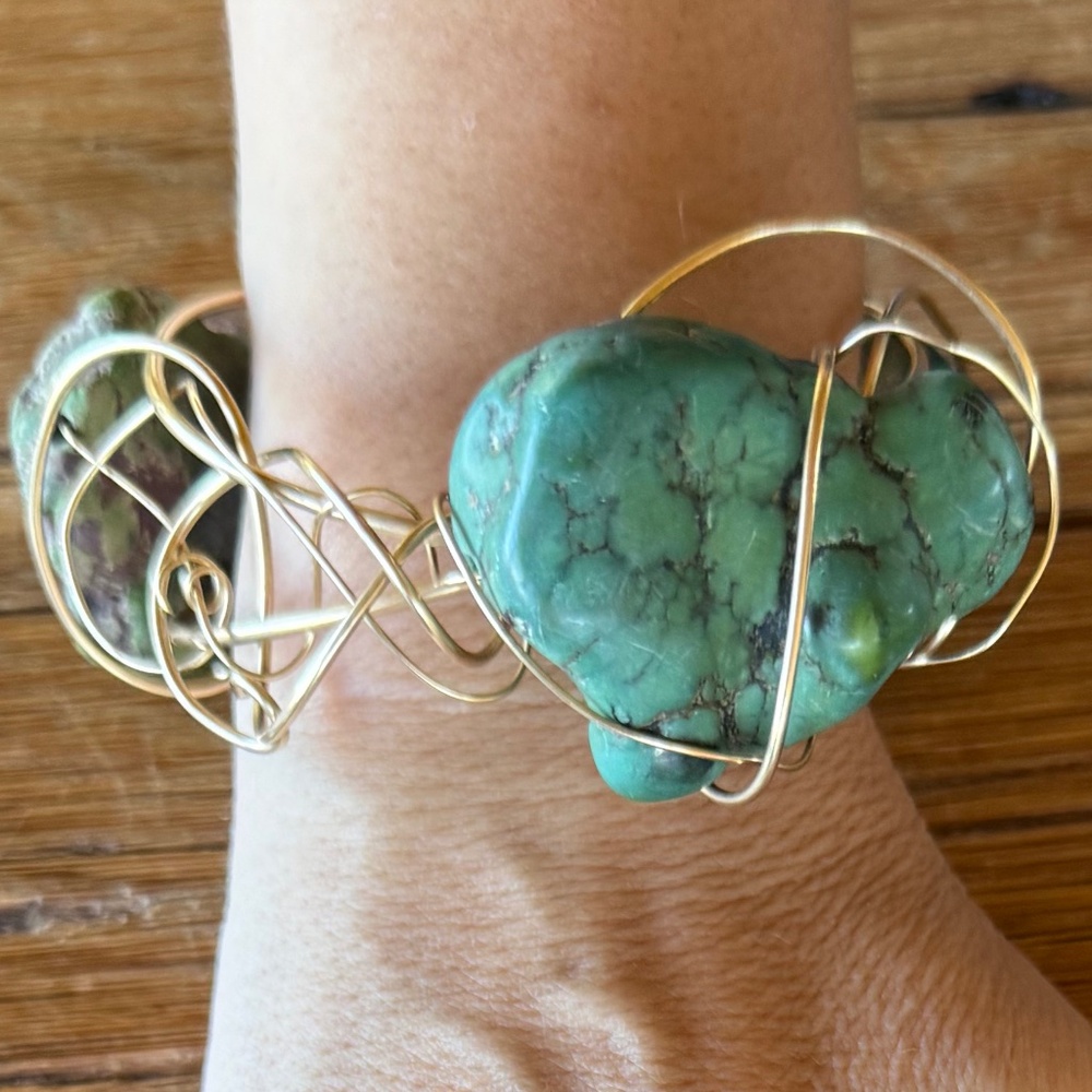 Kazuko Oshima Bracelet with Green Tibetan Turquoise - Picture 9 of 9
